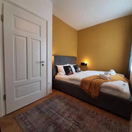 Apartment 4-6 Personen I 80Qm I Altstadt I Dachterasse I Parkplatz 스트라우빙 외부 사진