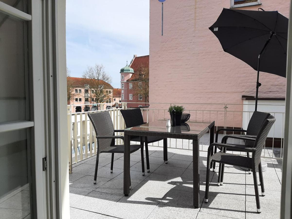 Apartment 4-6 Personen I 80Qm I Altstadt I Dachterasse I Parkplatz 스트라우빙 외부 사진